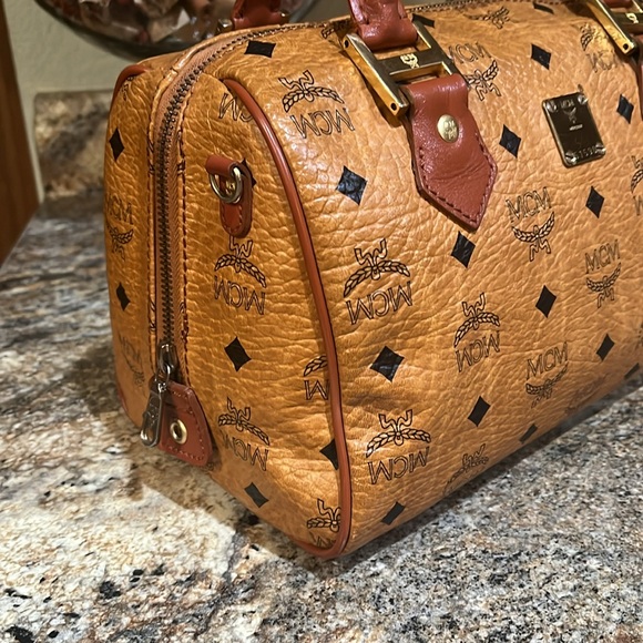 MCM EUC GERMANY Visetos Boston Bag - Picture 3 of 14